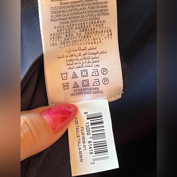 BCBG Max Azria Dress NWT Medium - Picture 14 of 14